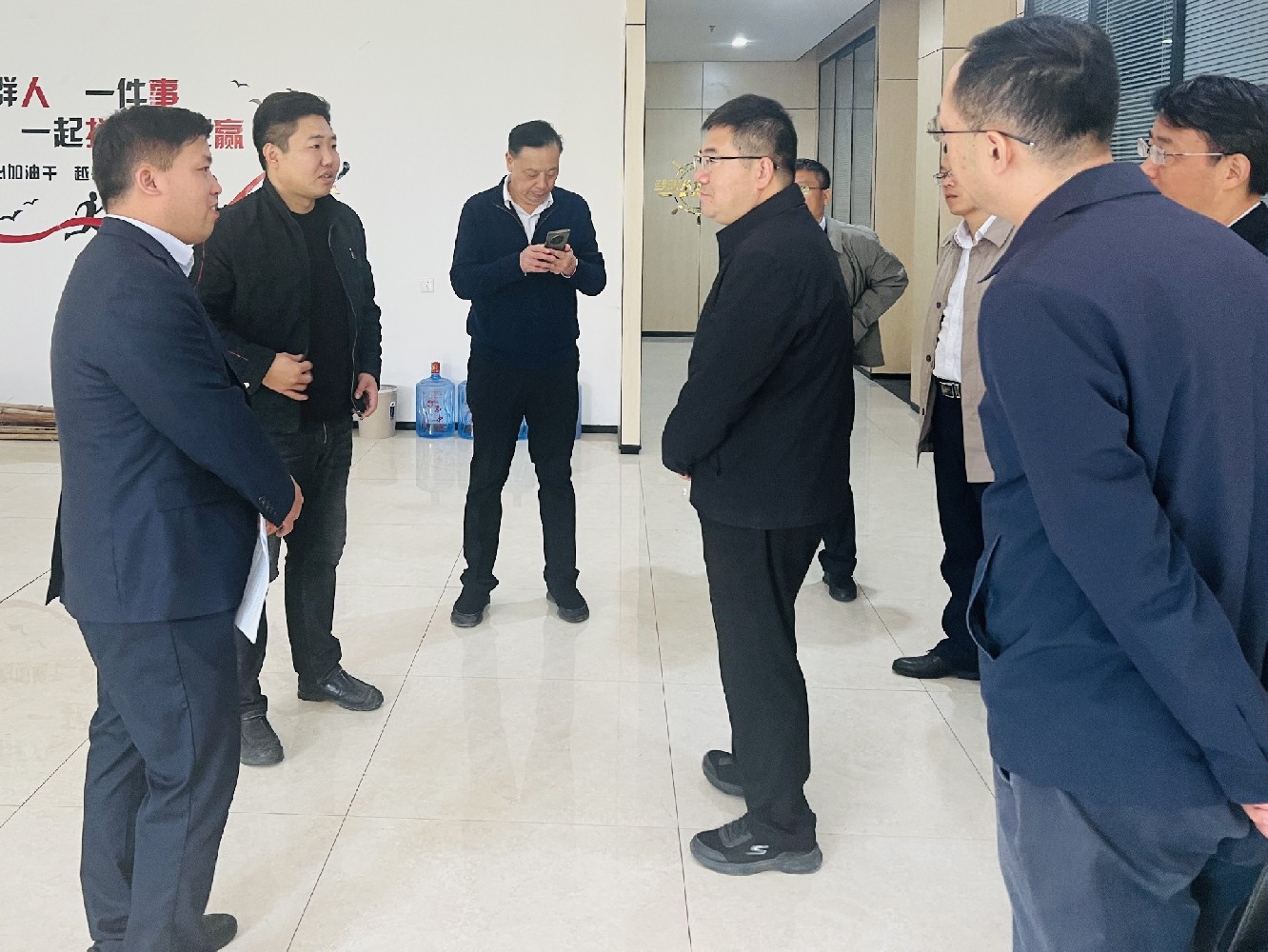 亳州市副市長薛冰一行蒞臨亳州市和記草本藥業(yè)有限公司指導工作